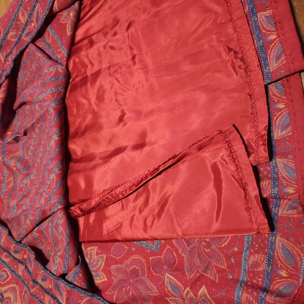 RED LONG SKIRT M/L - Picture 14 of 17